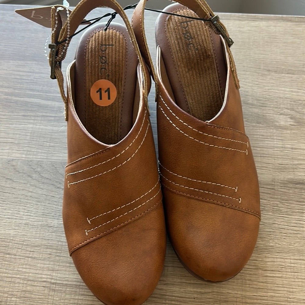 NEW b.o.c. Slingback Platform Clogs NWT Size 11